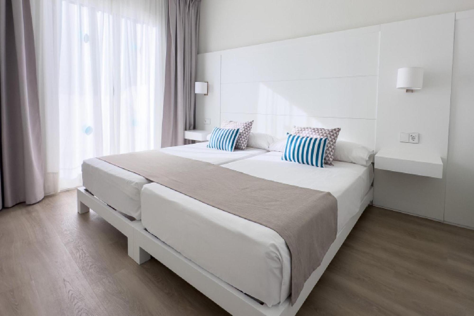 Superior One-Bedroom Apartment