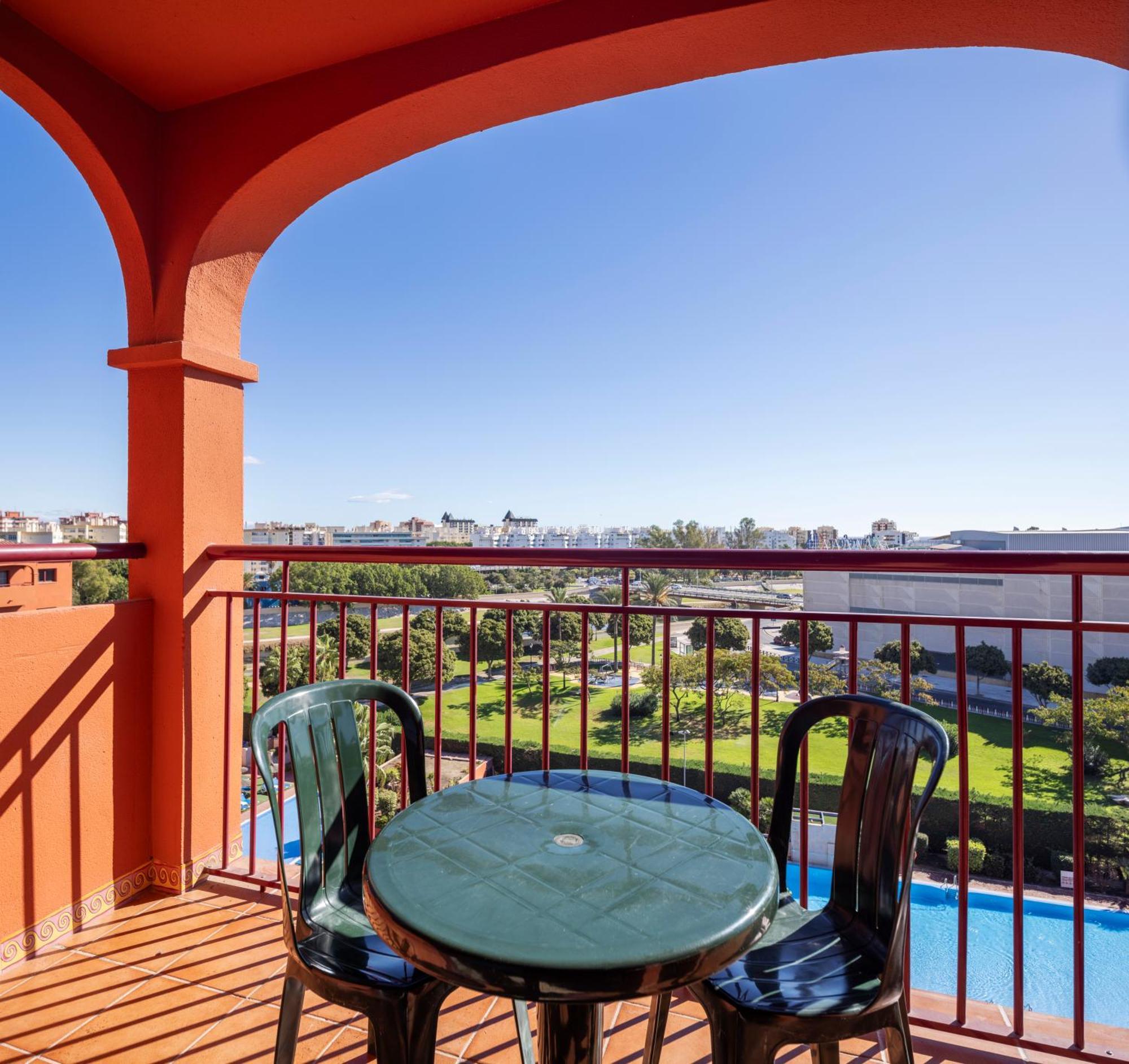 One-Bedroom Apartment Pool View