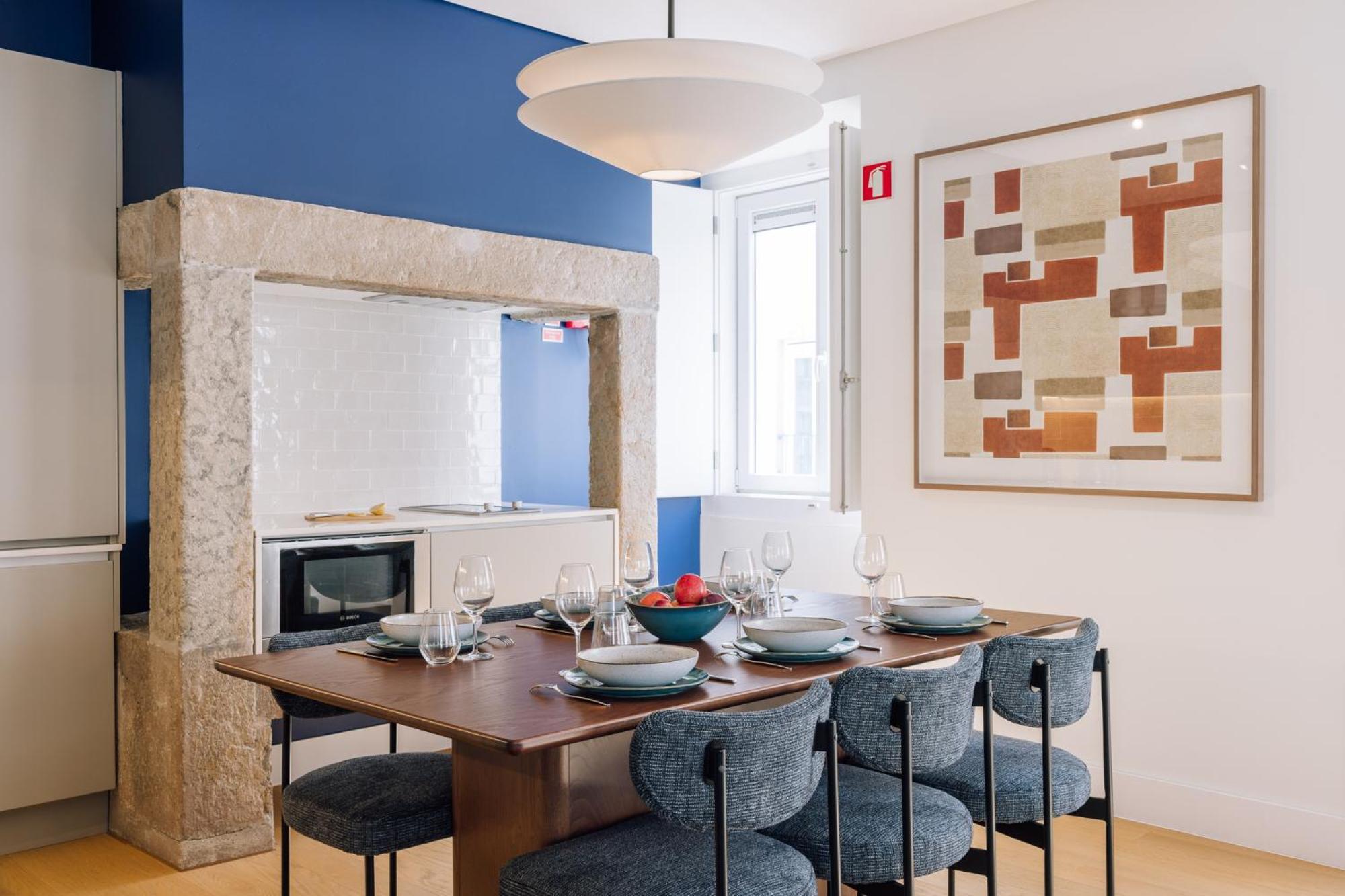 Superior One-Bedroom Apartment