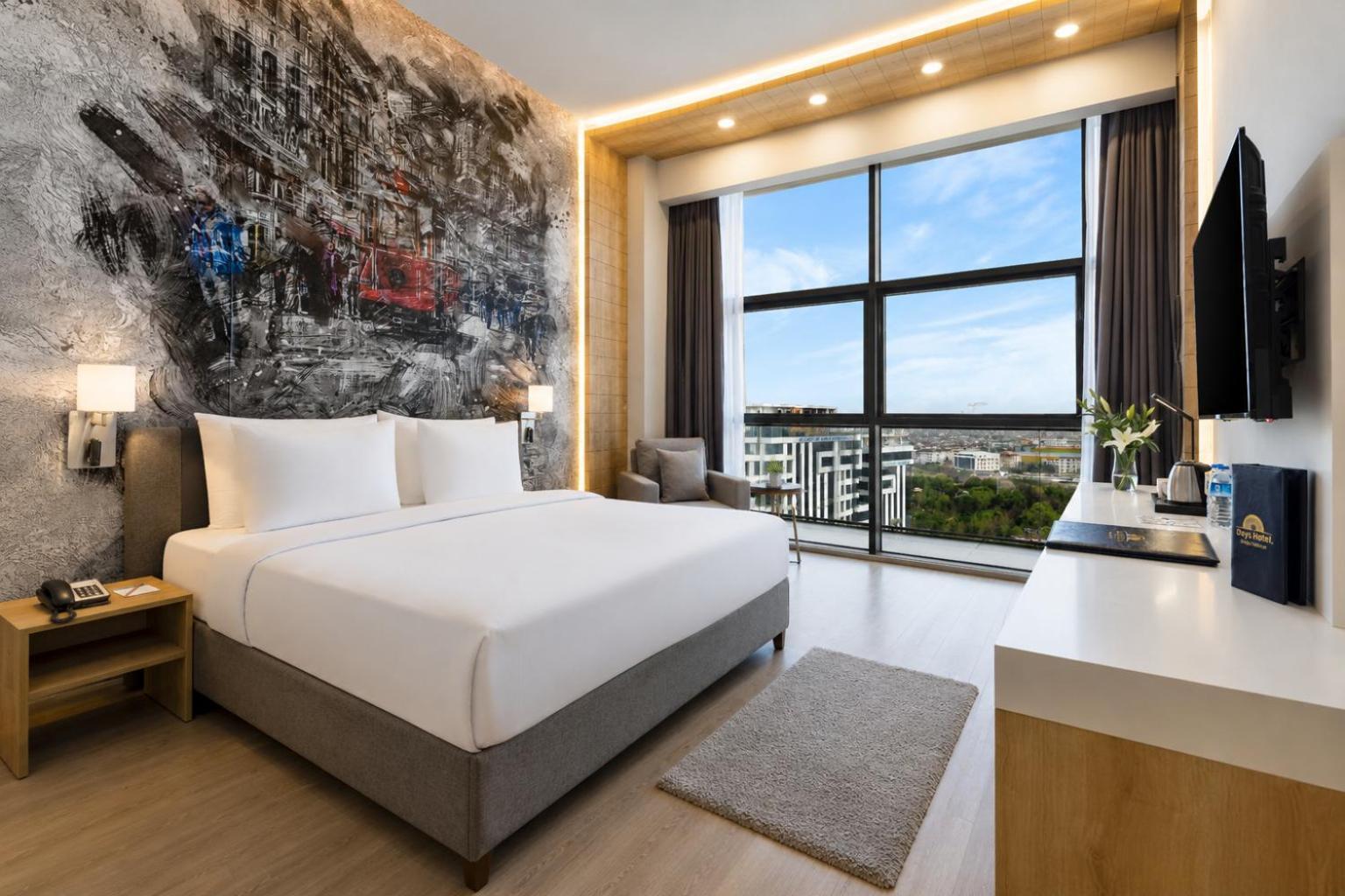 Superior King Room