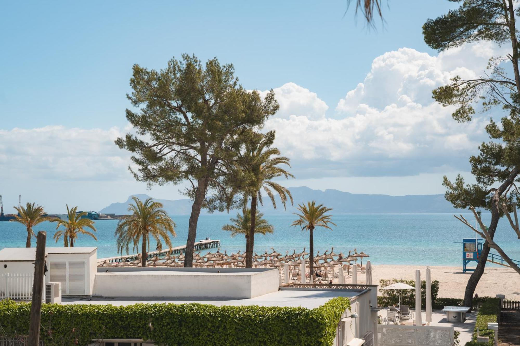 One-Bedroom Apartment Terrace Bonavida Pines