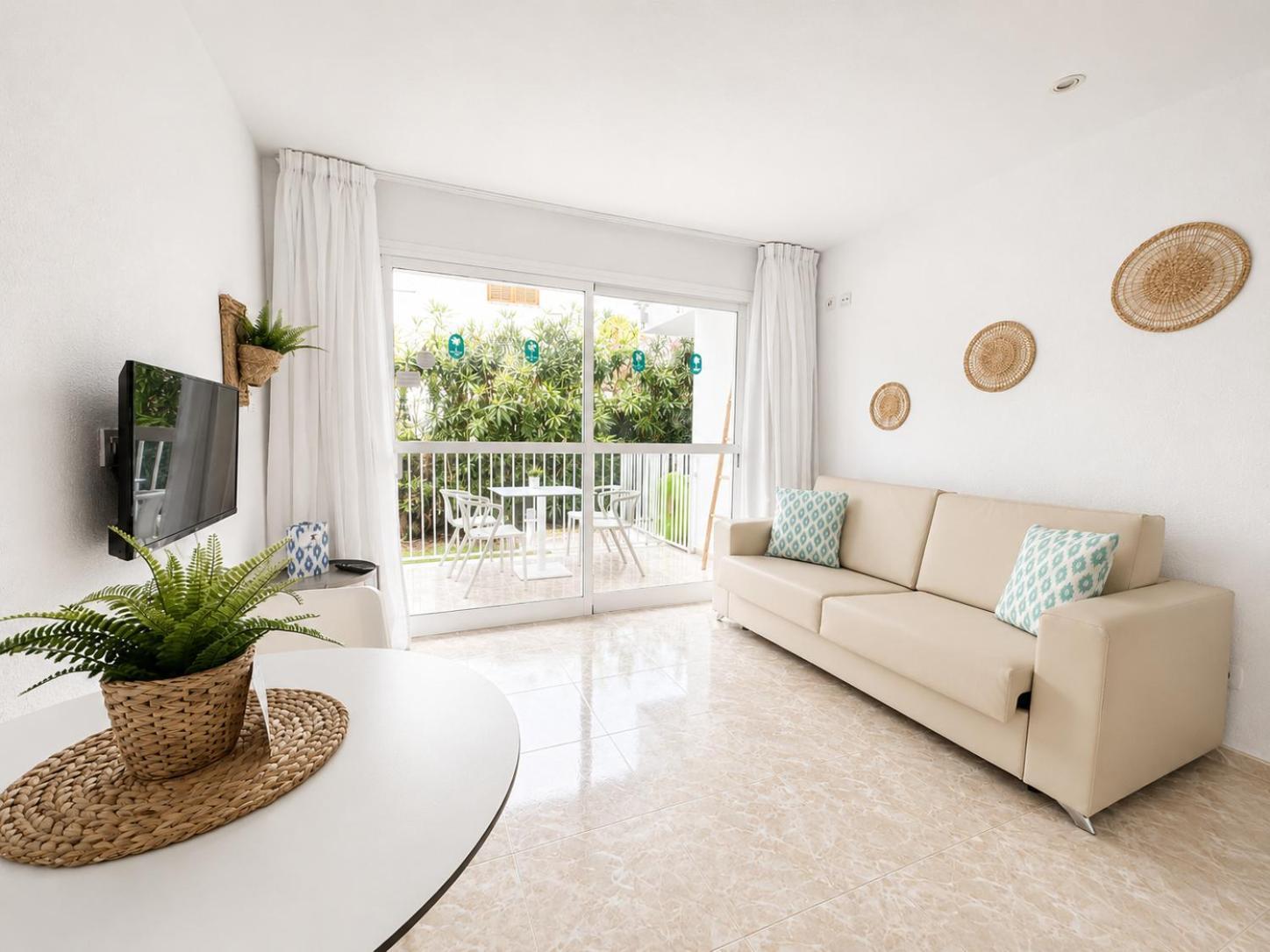 One-Bedroom Apartment Terrace Bonavida Pines