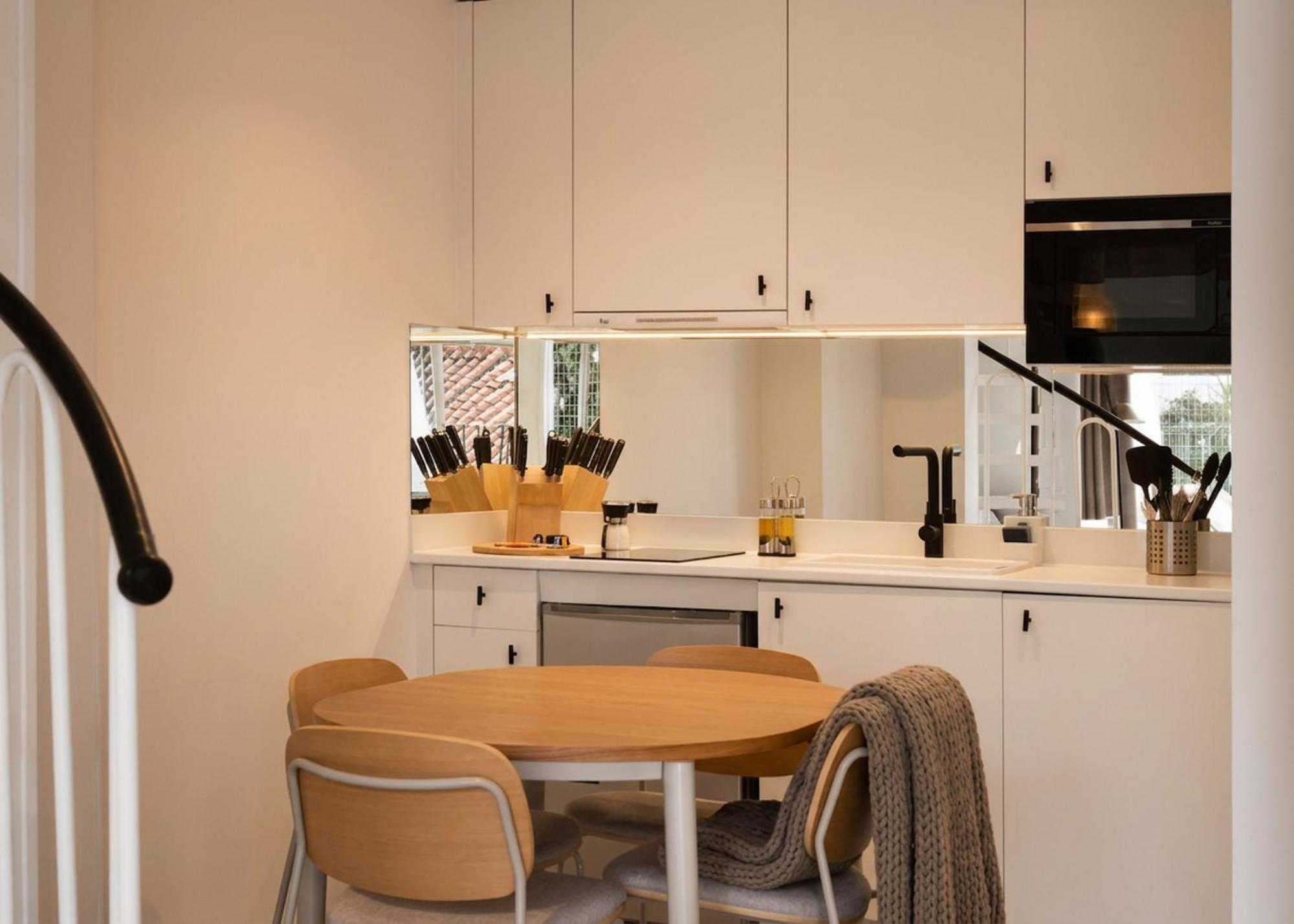 One-Bedroom Apartment Rooftop Terrace