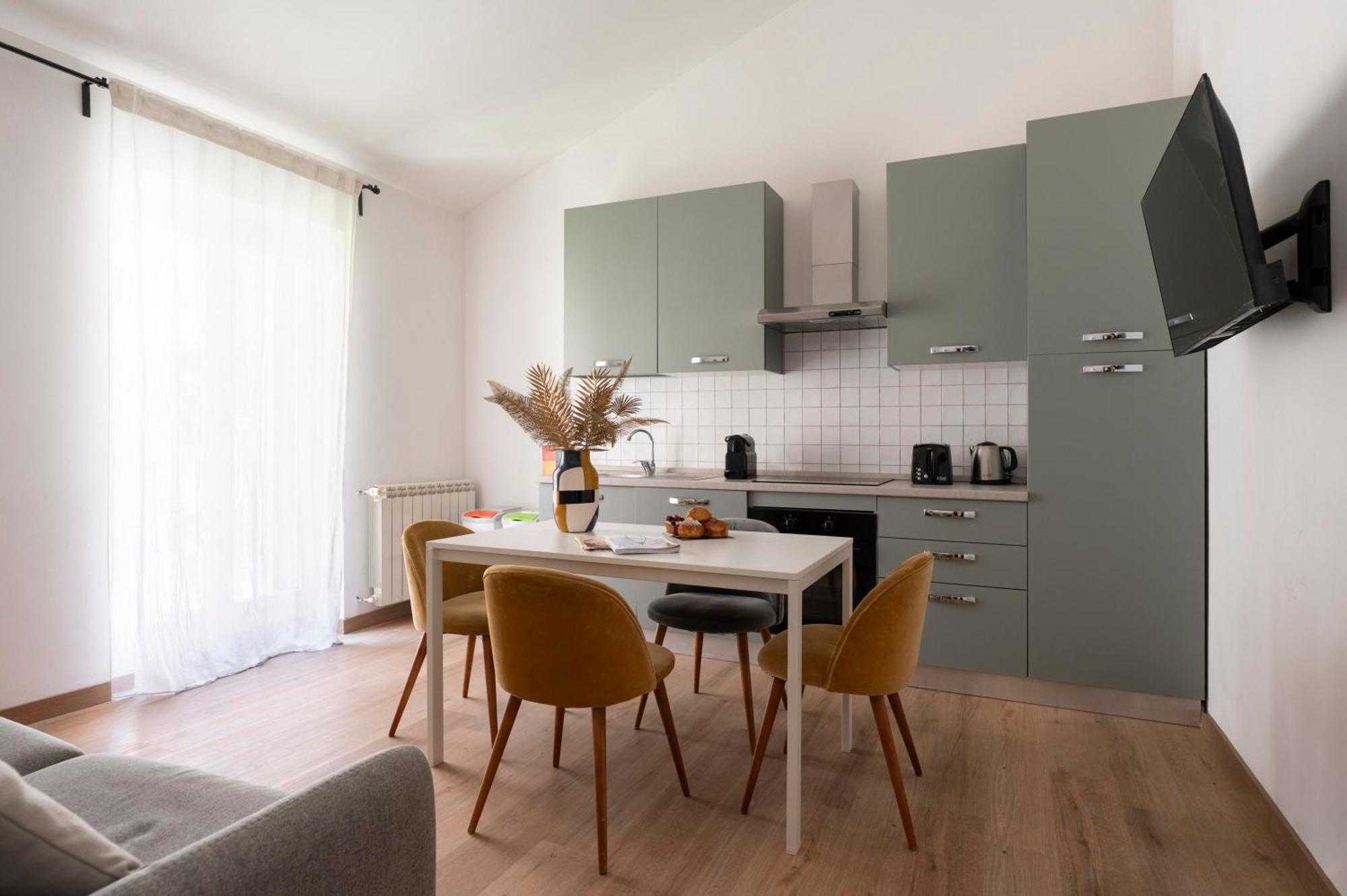 Studio Apartment