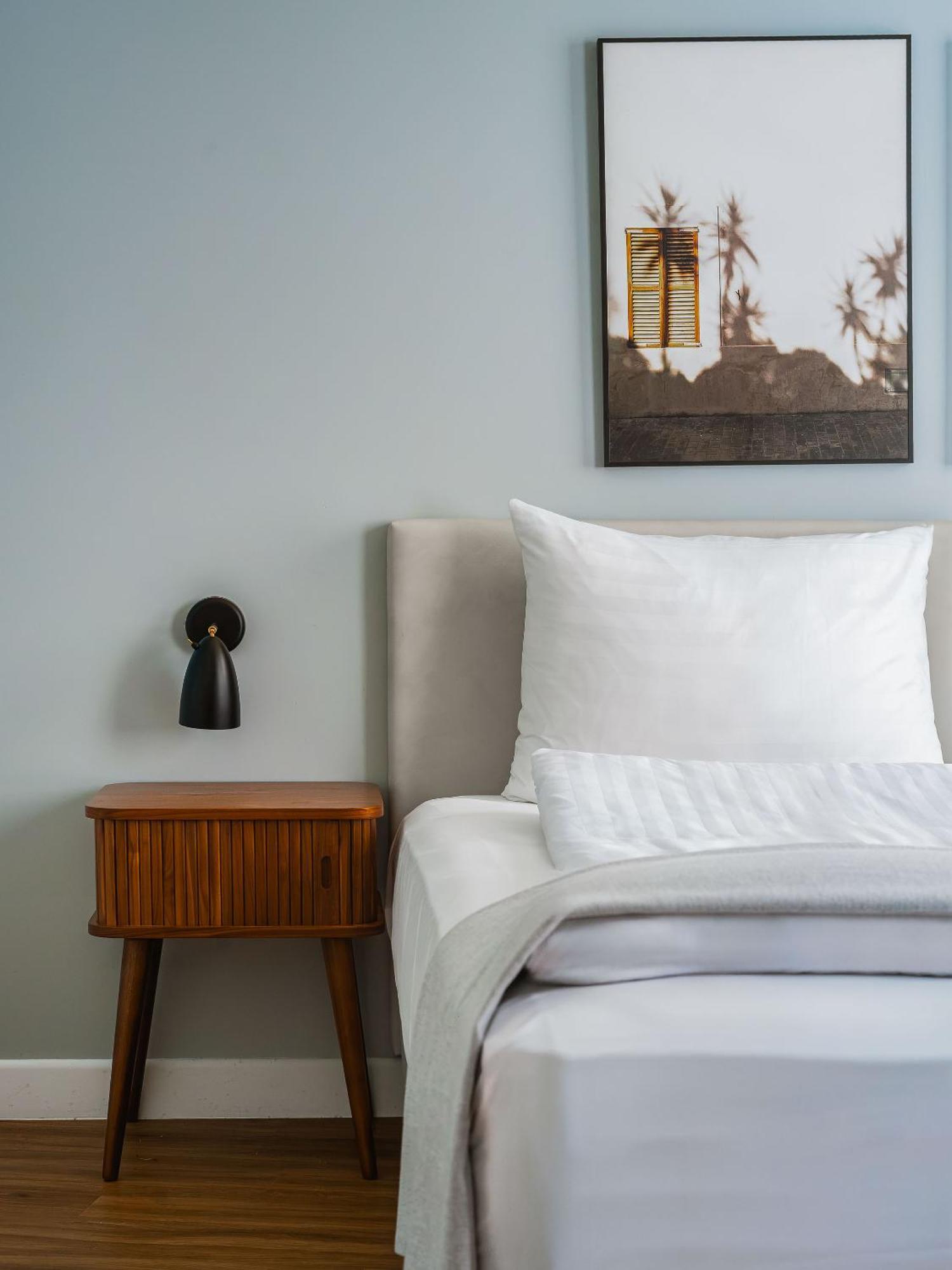 One-Bedroom Comfort Suite