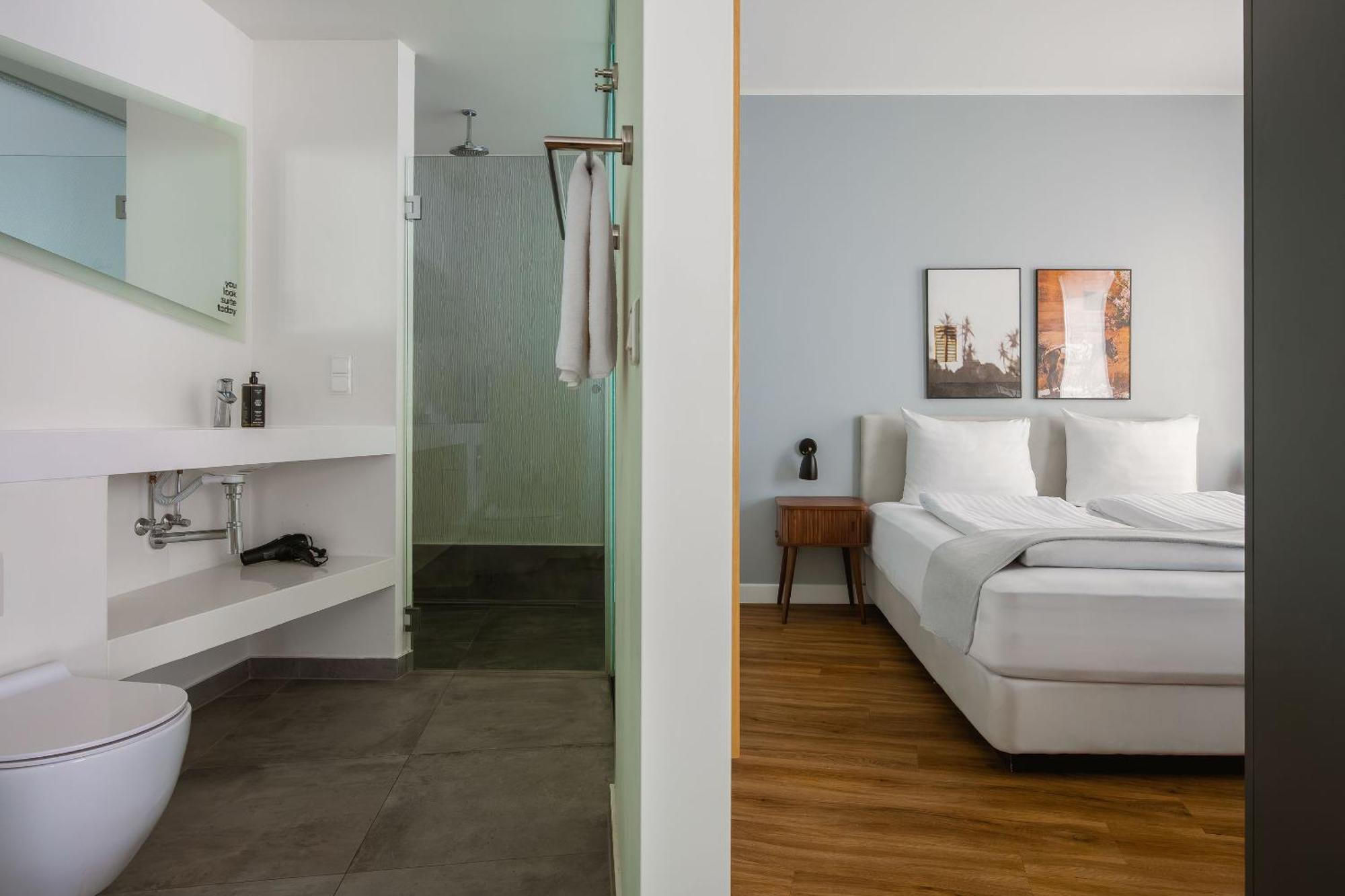 One-Bedroom Comfort Suite
