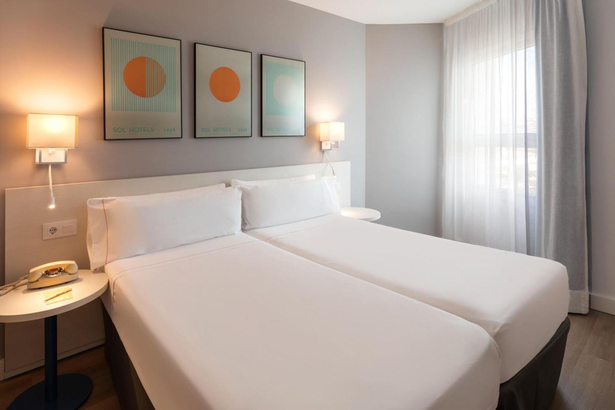 2 Bedrooms Superior Apartment Sea View