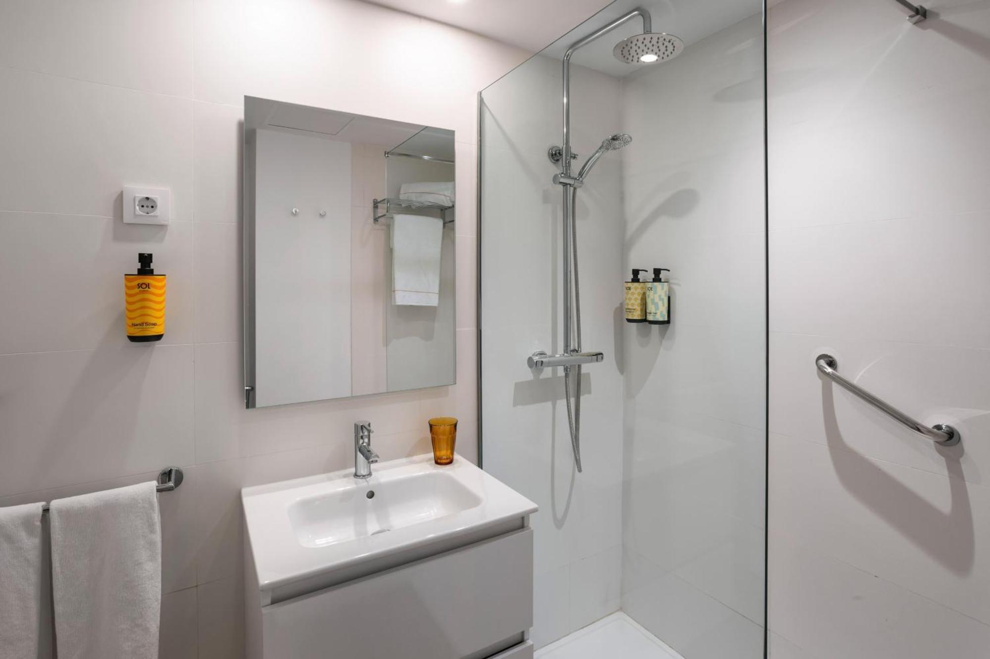 2 Bedrooms Superior Apartment Sea View