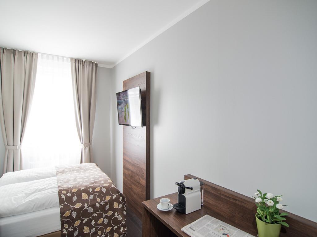 Economy Double Room C,249325373:JPEG