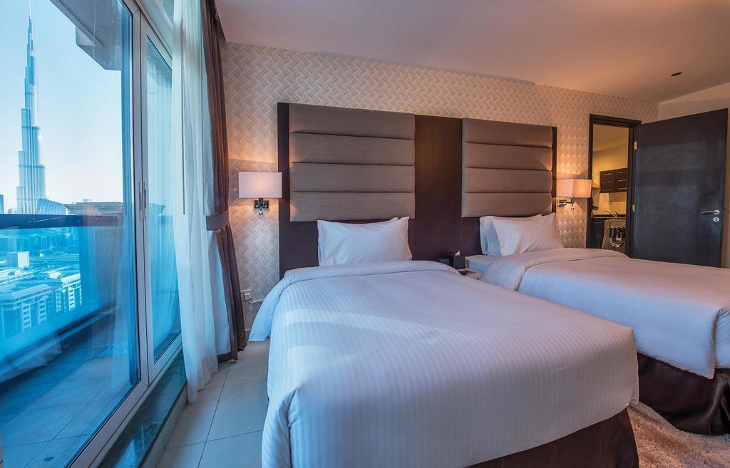 Three Bedroom Suite With Burj Khalifa View