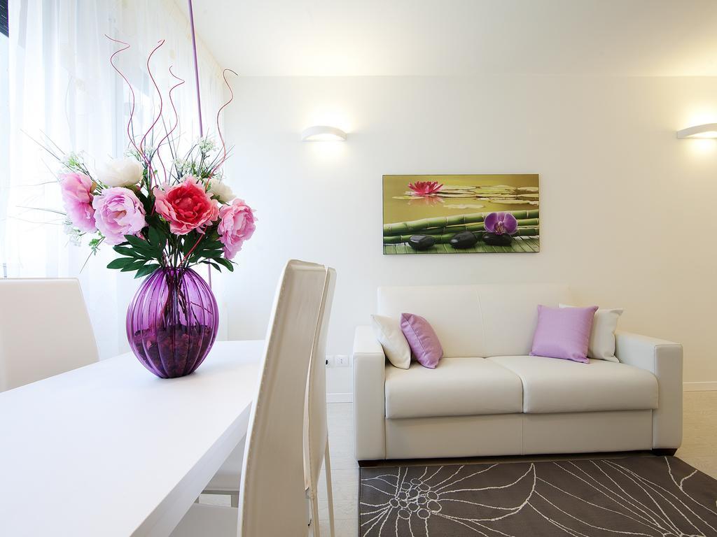 Superior One-Bedroom Apartment,258089901:JPEG