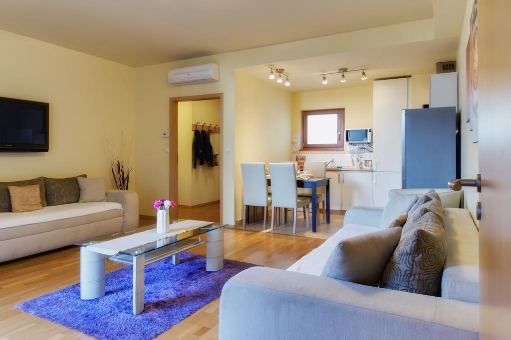 2-Bedroom Superior Apartment (6 Adults)
