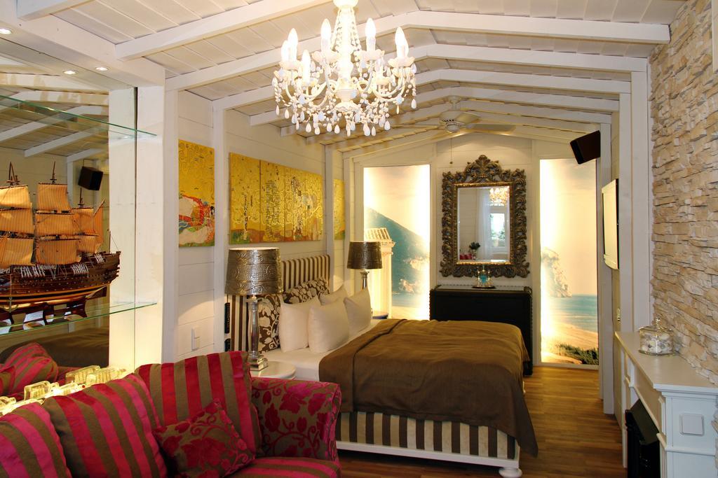 Double Room,450183165:JPEG