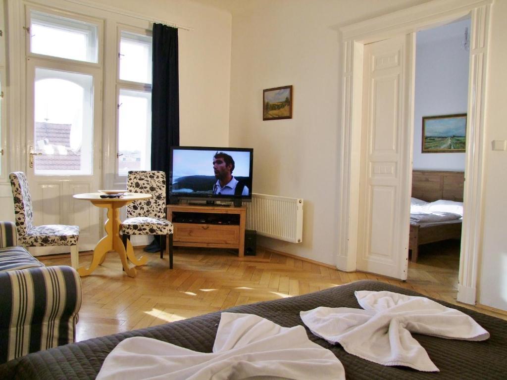 Two Room Apartment