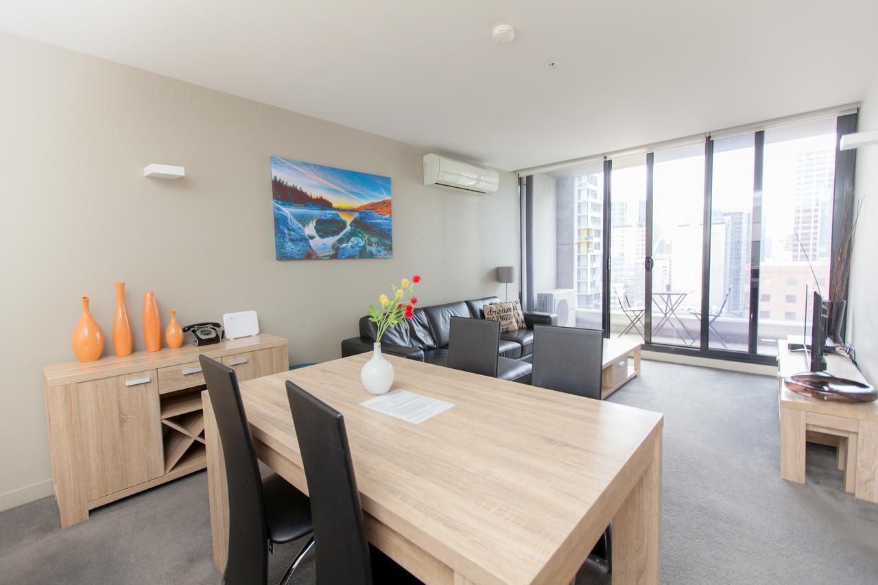 Deluxe Two-Bedroom Apartment with Balcony