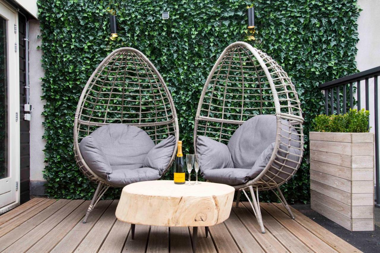 Double Room with Balcony and Terrace,718708912:JPEG