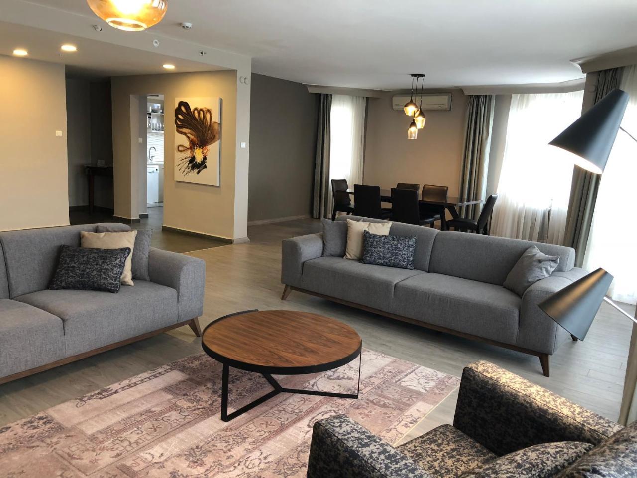 Three-Bedroom Apartment,1012338388:JPEG
