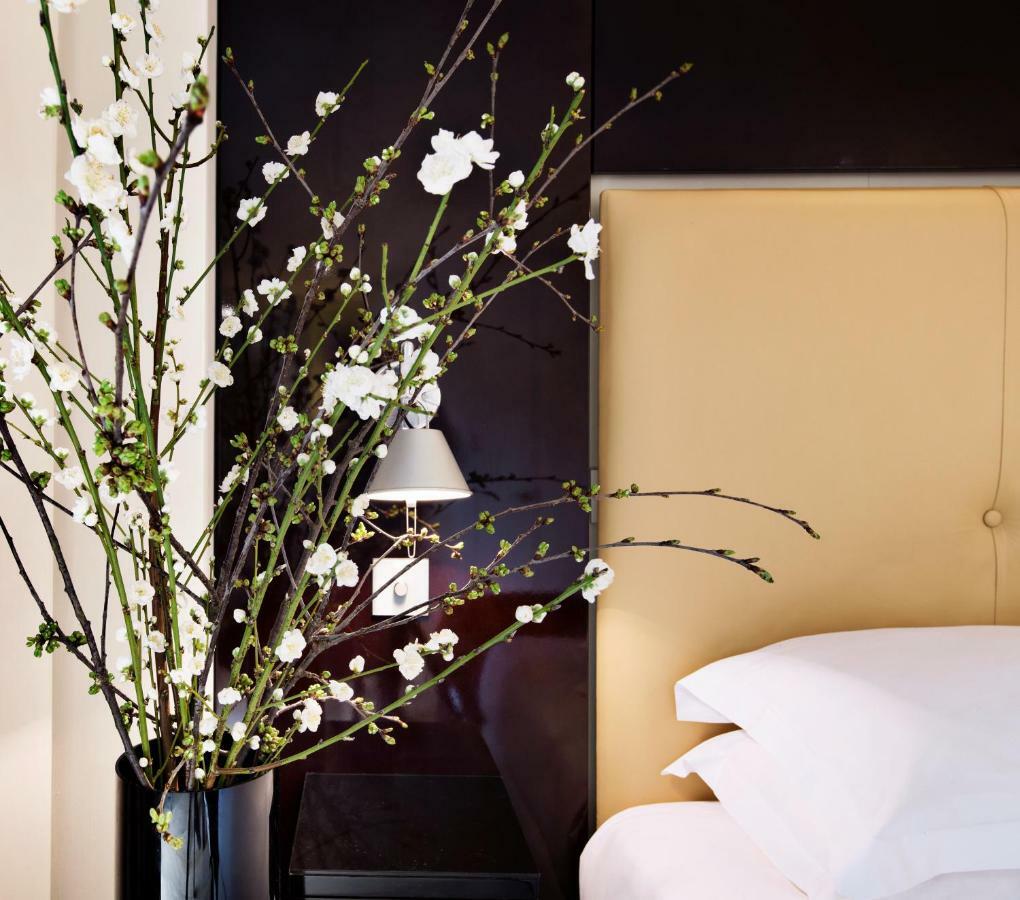 Deluxe One-Bedroom Suite,791869245:JPEG