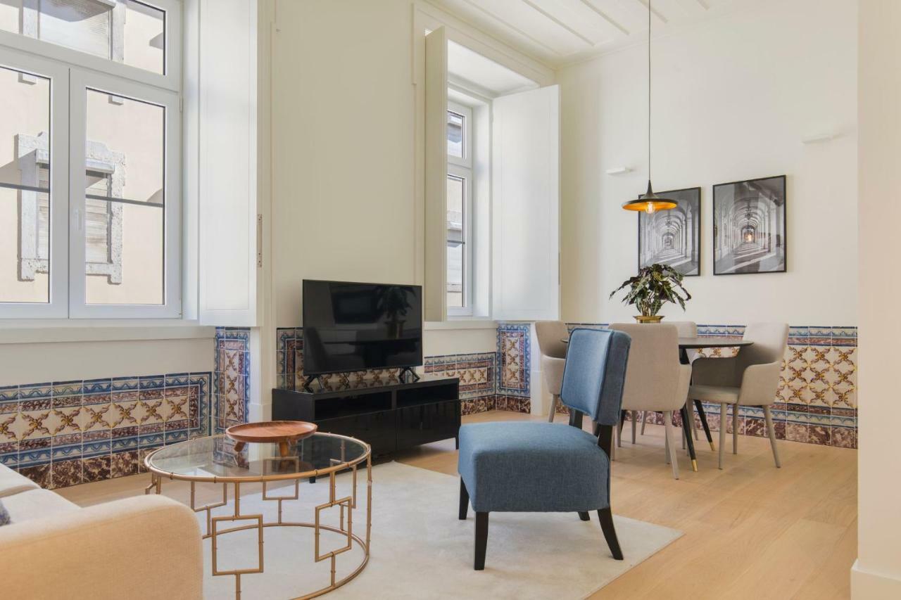 Superior One-Bedroom Apartment