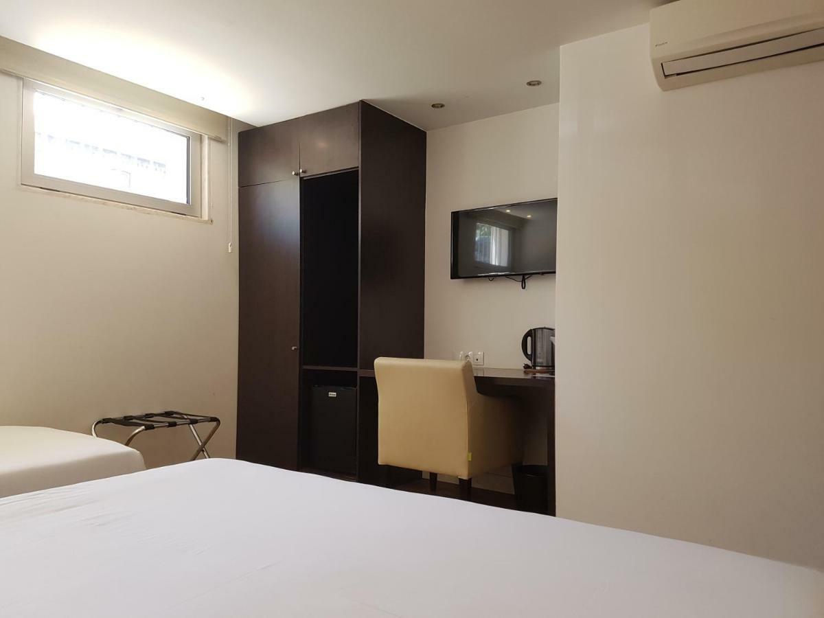 Triple Room Lower Level Without Kitchenette
