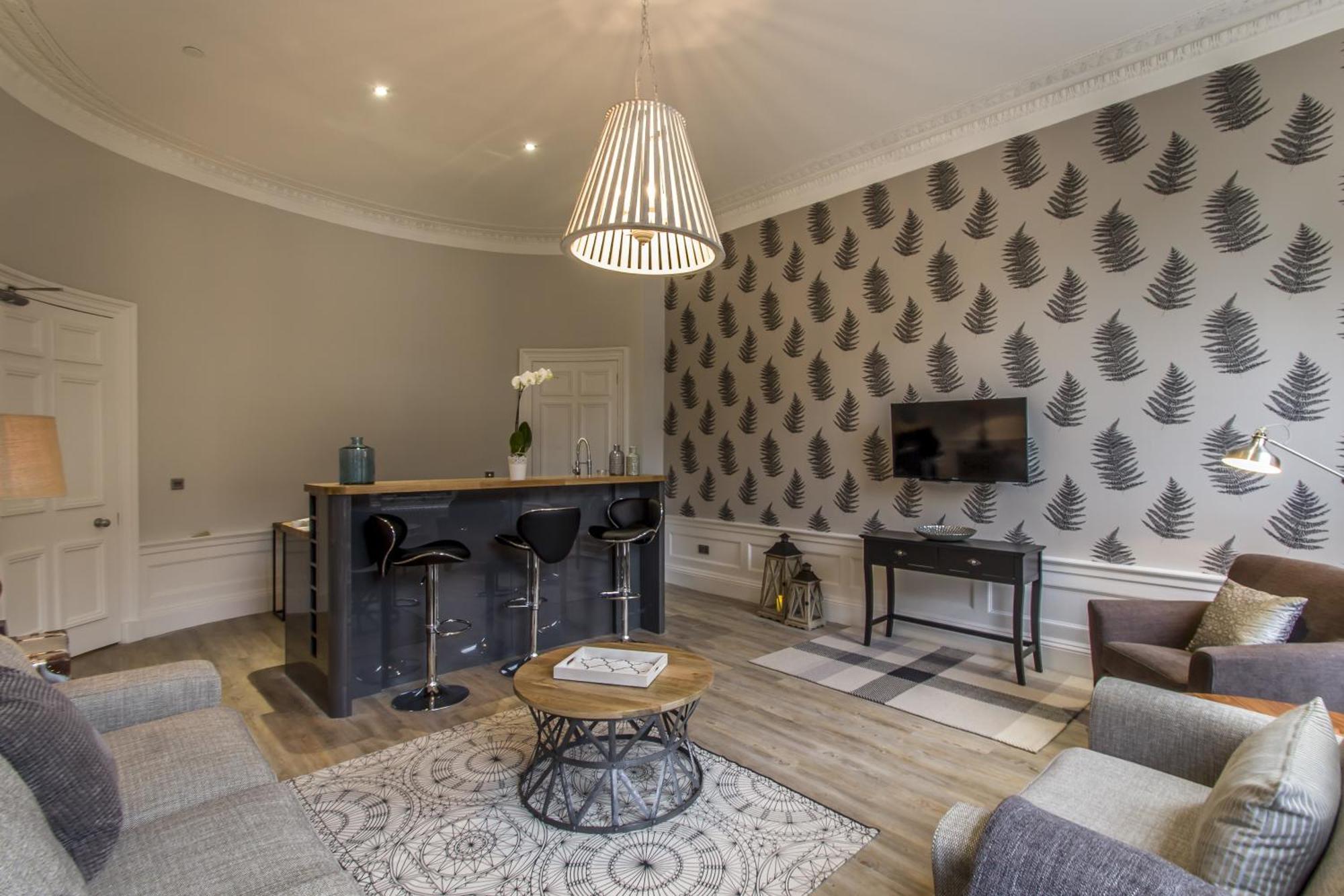 King Suite,823890257:JPEG