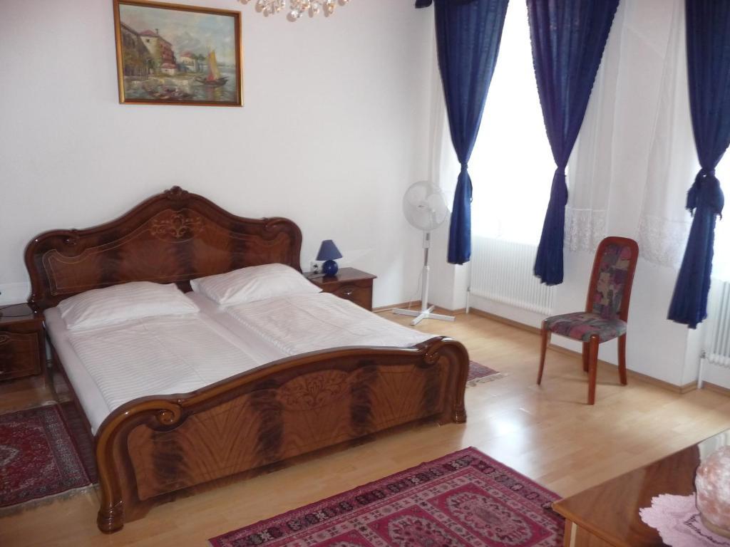 Apartment (2 Adults)