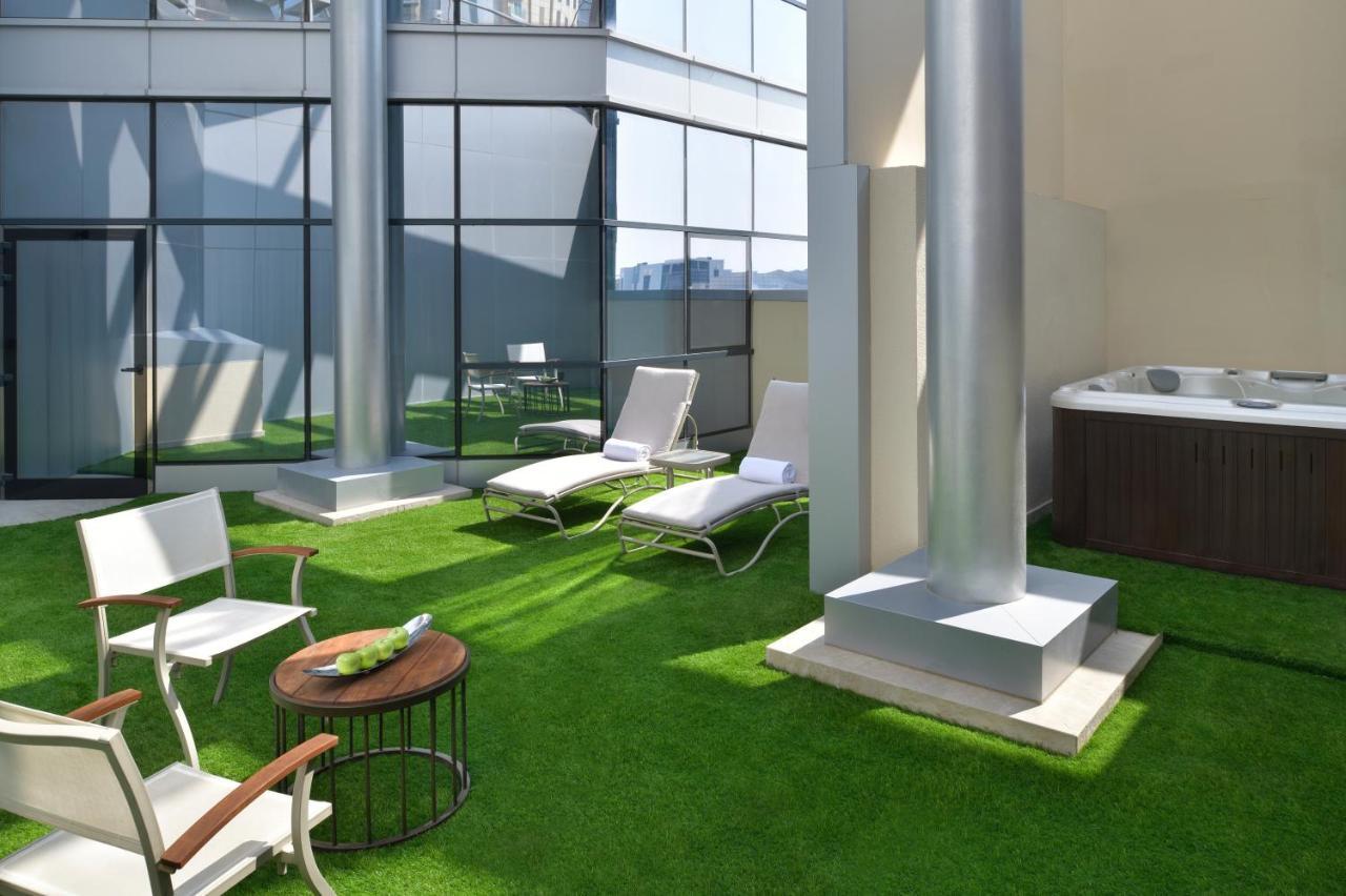 Penthouse,933973120:JPEG