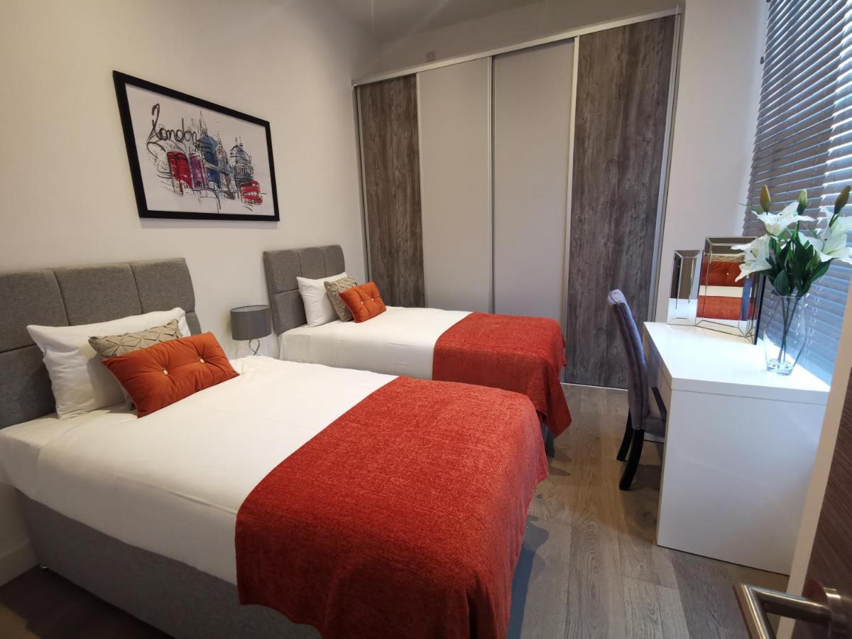 Luxury One-Bedroom Apartment with Twin bed,970344703:JPEG