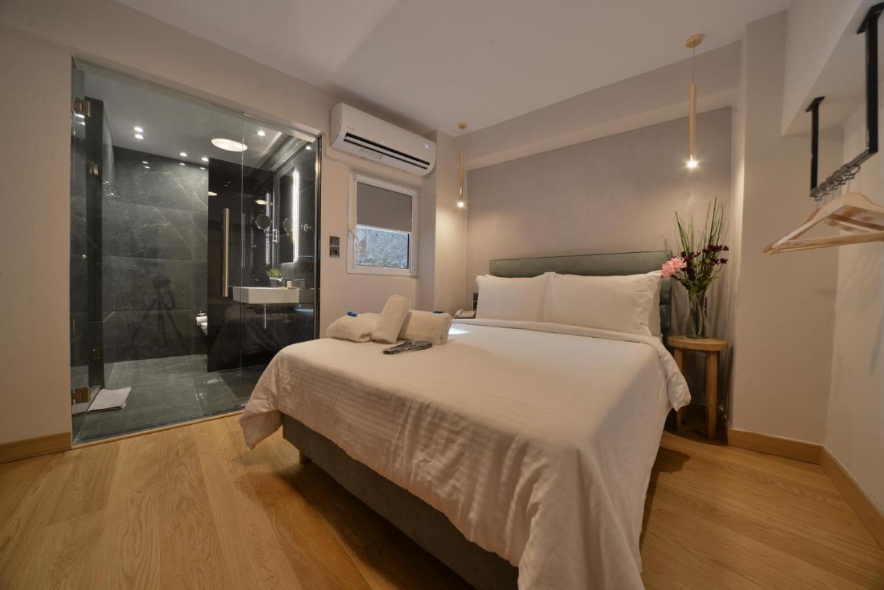 Suite with Private Hot Tub Pool