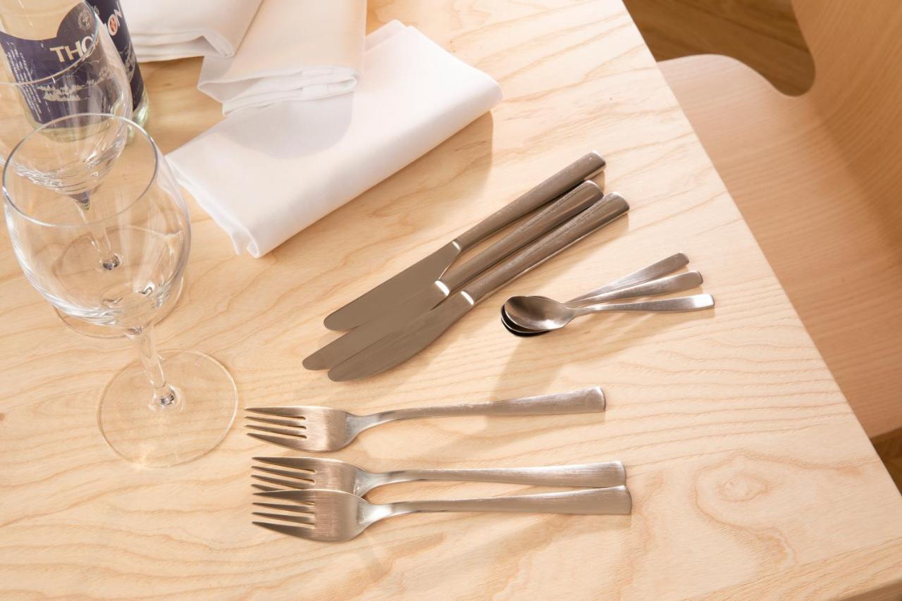 Deluxe Apartment,991401061:JPEG