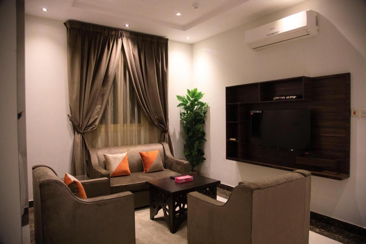 Two-Bedroom Apartment,993063817:JPEG