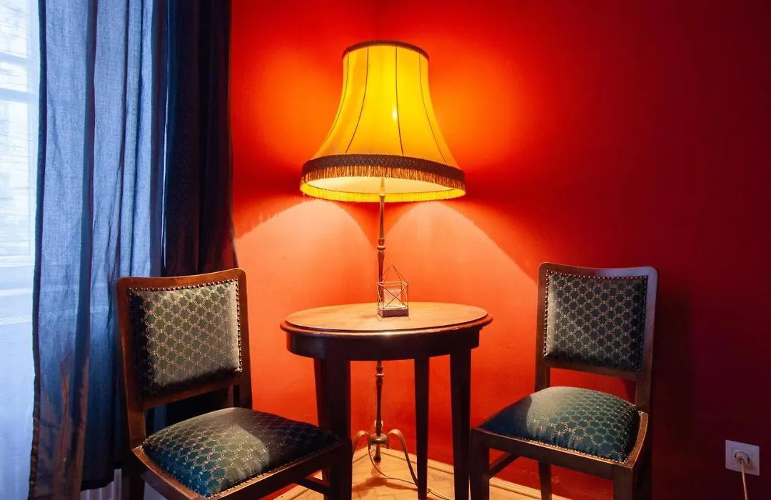 Hedonist Lodge-1