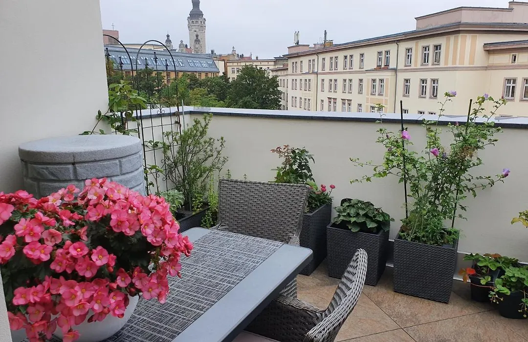 LUXUSAPPARTEMENT mitten in Leipzig Neueröffnung !-1