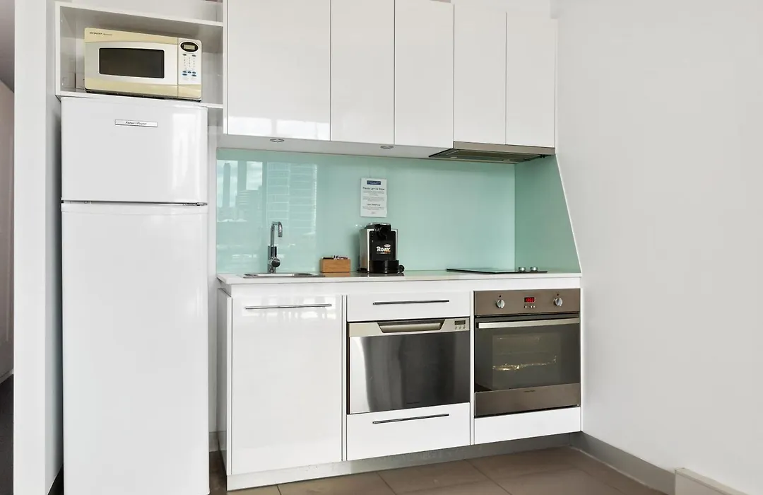 Docklands Private Collection - City Harbour Apartments-1