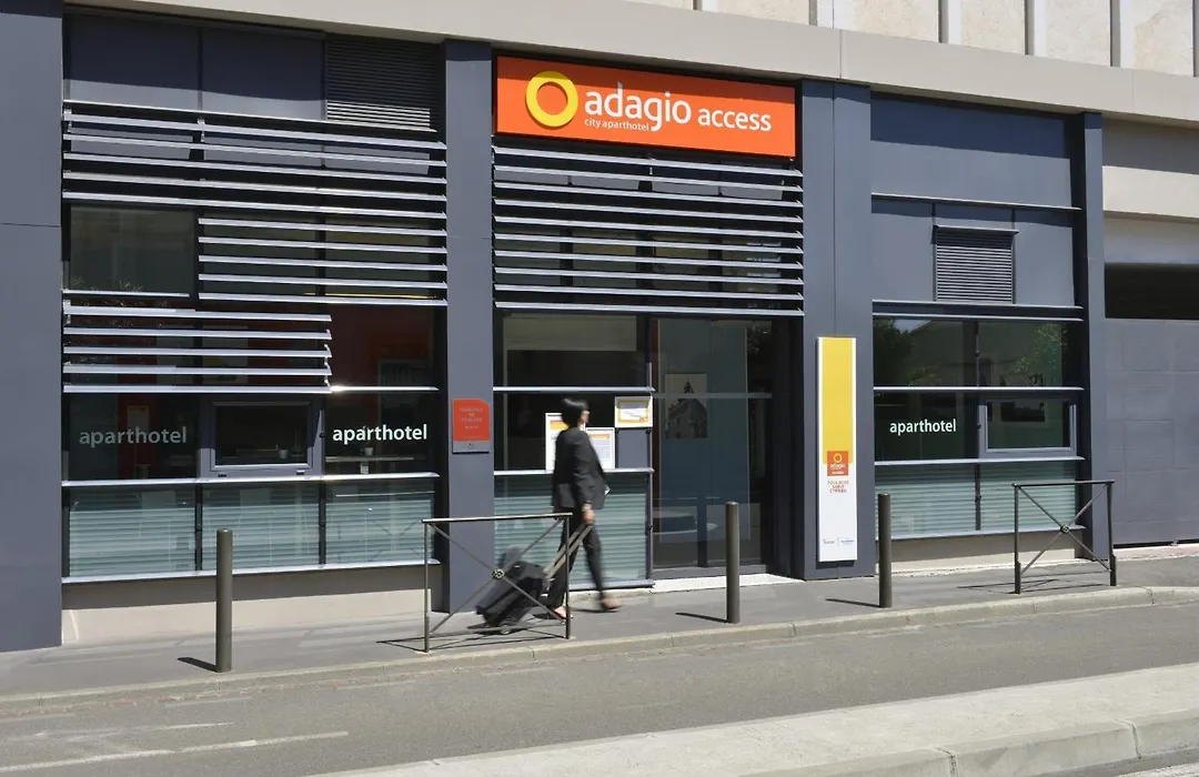Aparthotel Adagio Access Toulouse St Cyprien-1