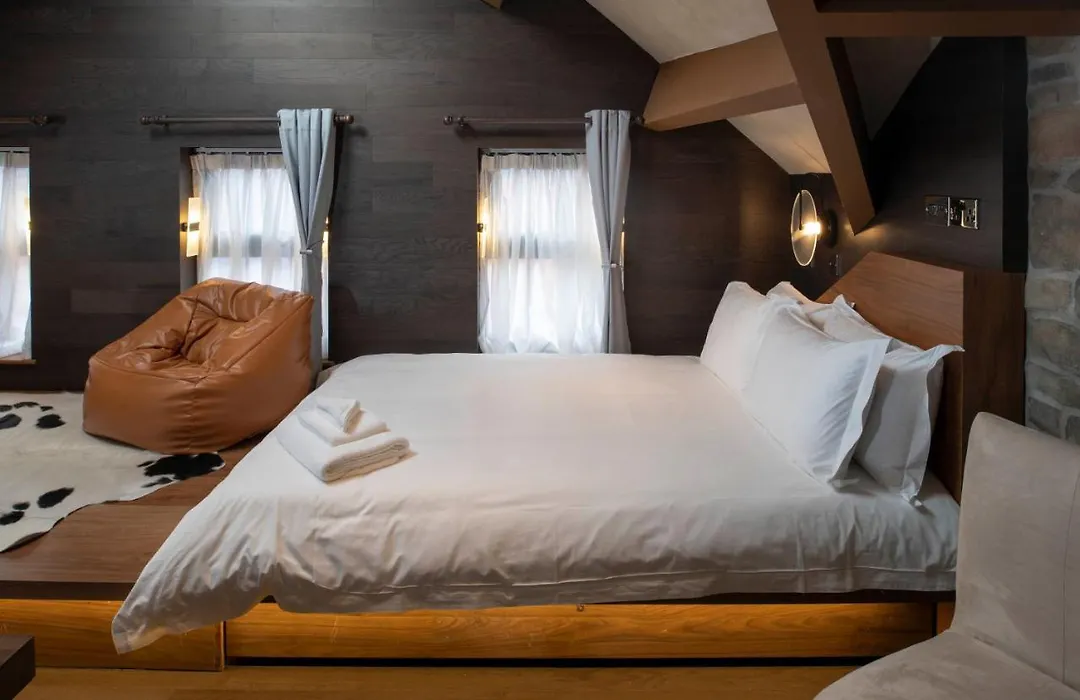 Trueman Court Luxury Serviced Apartments-1