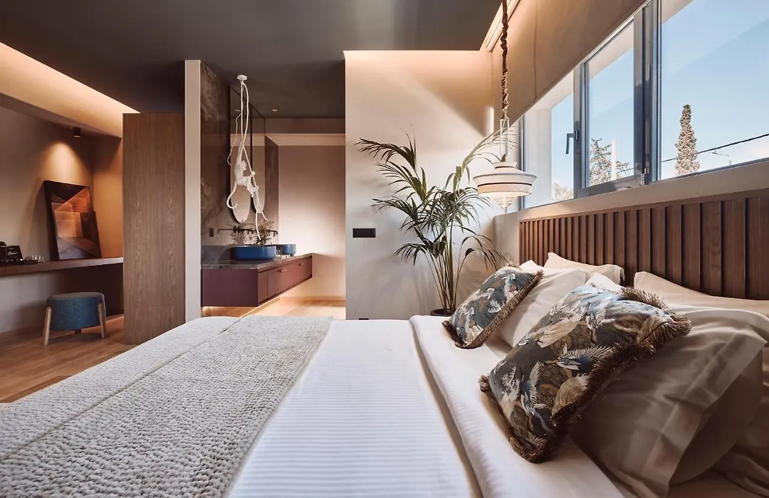 Cama Luxury Suites Glyfada-1