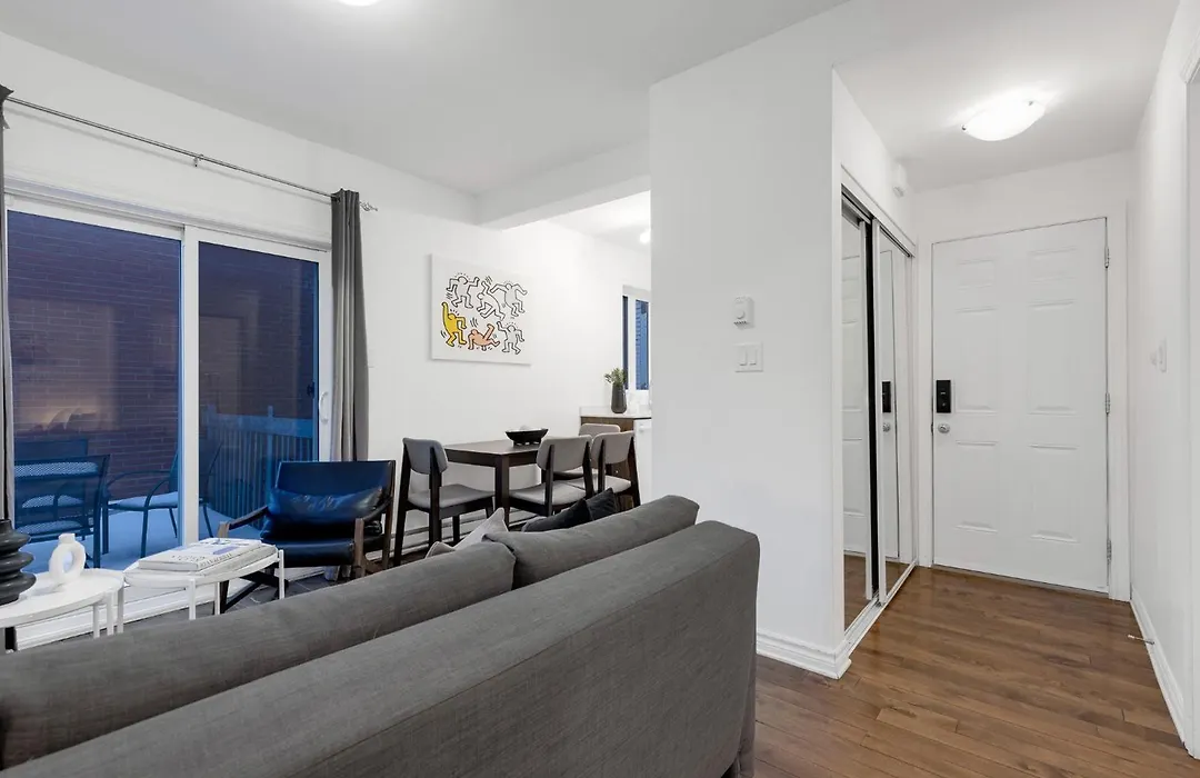 Liv Mtl Mtl Plateau Urban Suites Near Downtown Montreal-1