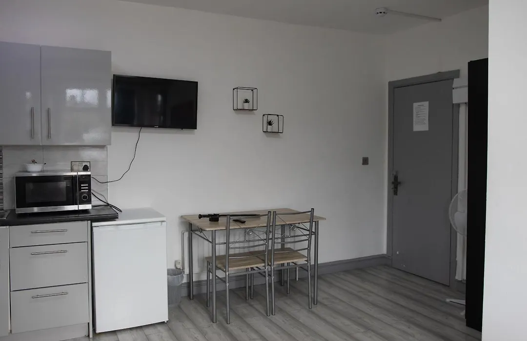 Hills View Apartments-1