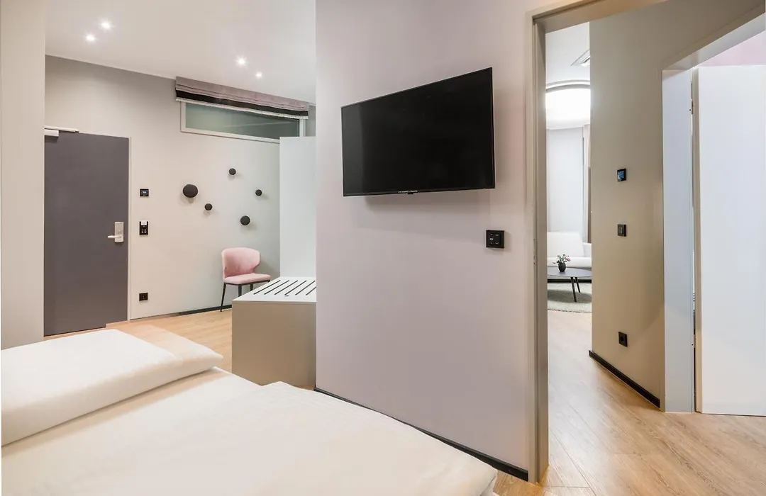 Koos Hotel&Apartments - City Aparthotel-1