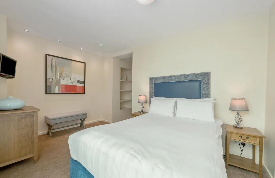 Princes Street Suites-1