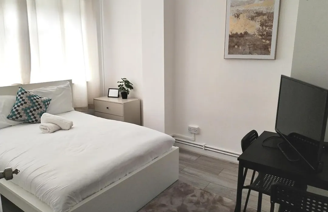 Central London Rooms N1 6Rj-1