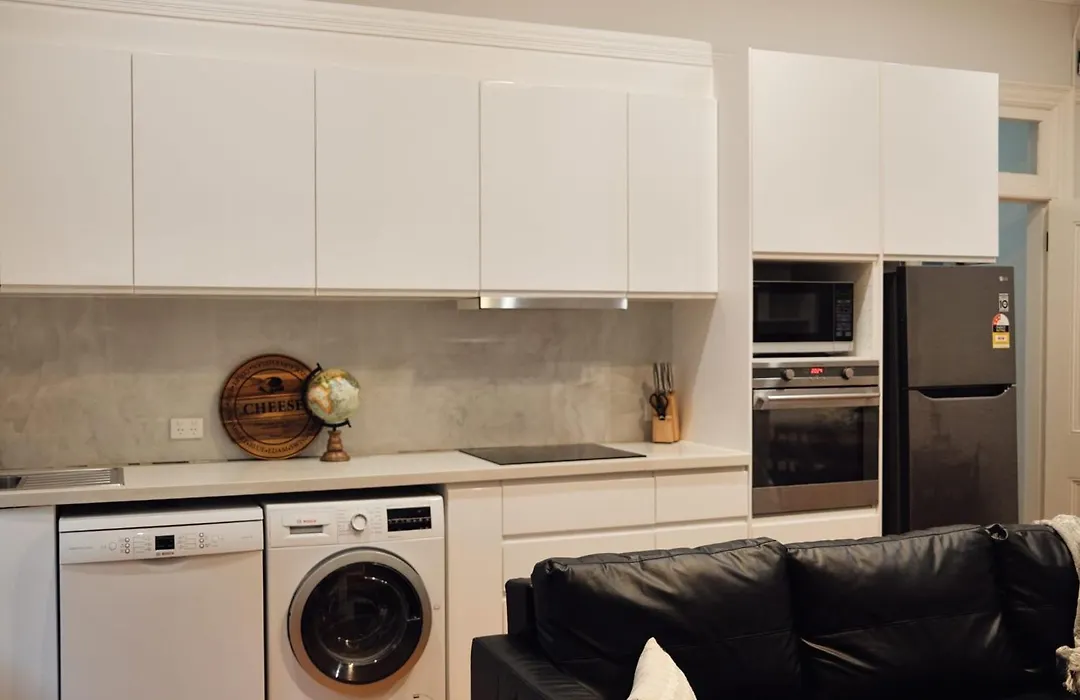 Manly Waves Studios & Apartments-1