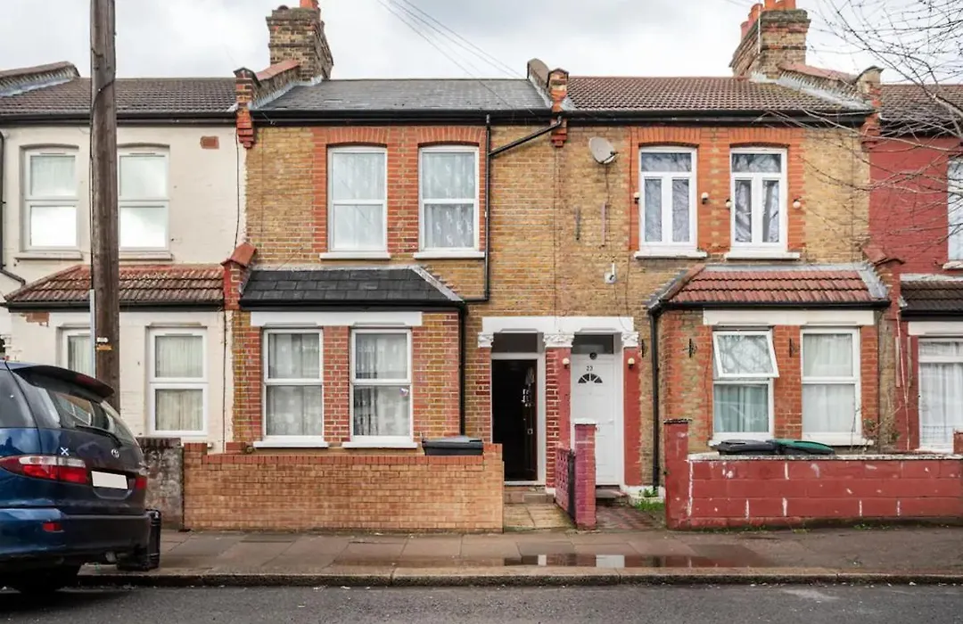Hatton Homes - Thackeray Avenue-1