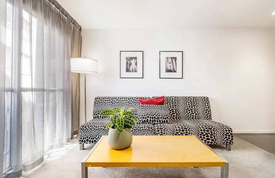 Punthill Apartment Hotel - Little Bourke-1