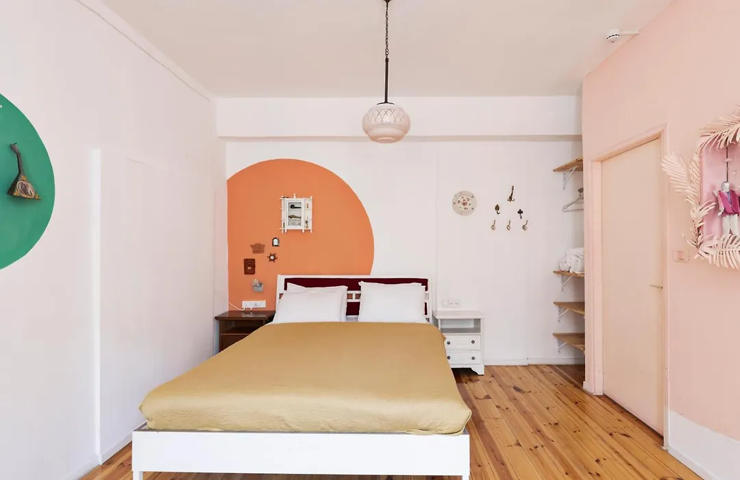 Rena'S House Smart Hotel-1