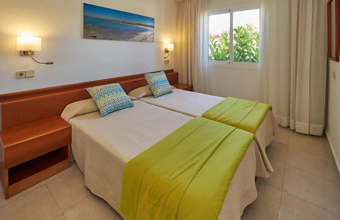 Aparthotel Ciudad Laurel-1