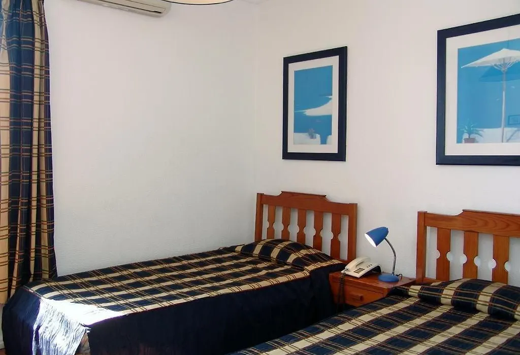Apartamentos Turisticos Regina-1