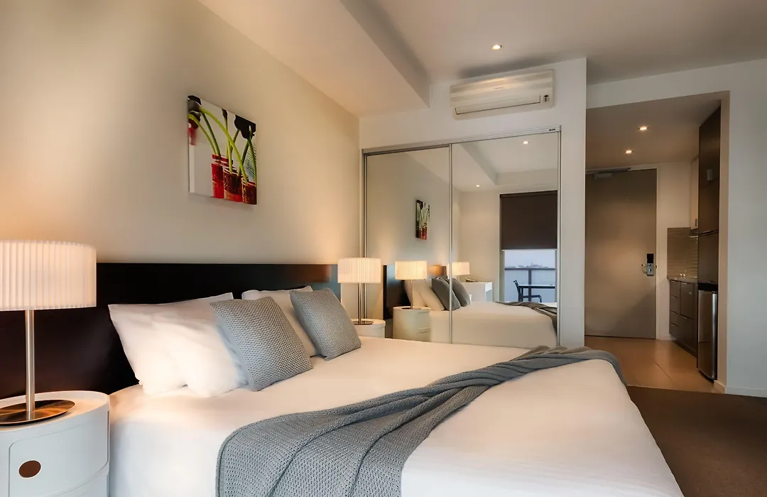 Caroline Serviced Apartments Brighton-1