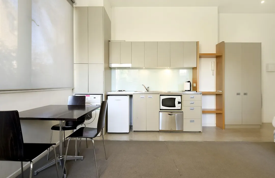 Plum Serviced Apartments North Melbourne-1